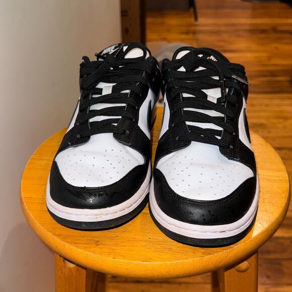 Women's Nike Dunks - Picture 2 of 3